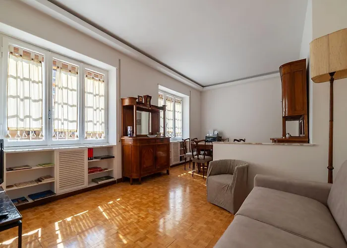 Guesthost - Bright Balcony Appiano