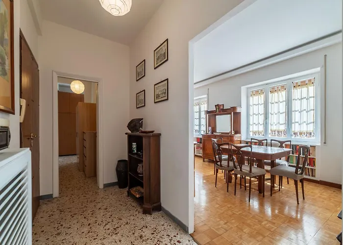 Guesthost - Bright Balcony Appiano