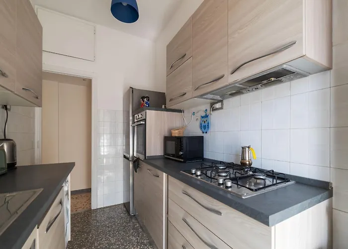 Apartment Guesthost - Bright Balcony Appiano