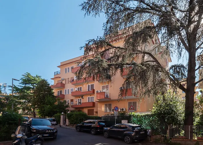 Guesthost - Bright Balcony Appiano Rom